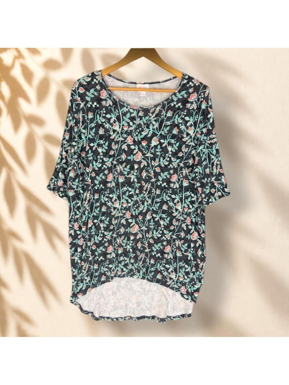 LulaRoe T-Shirt Women M Medium Black Floral Short Sleeve Round Neck Rayon Casual